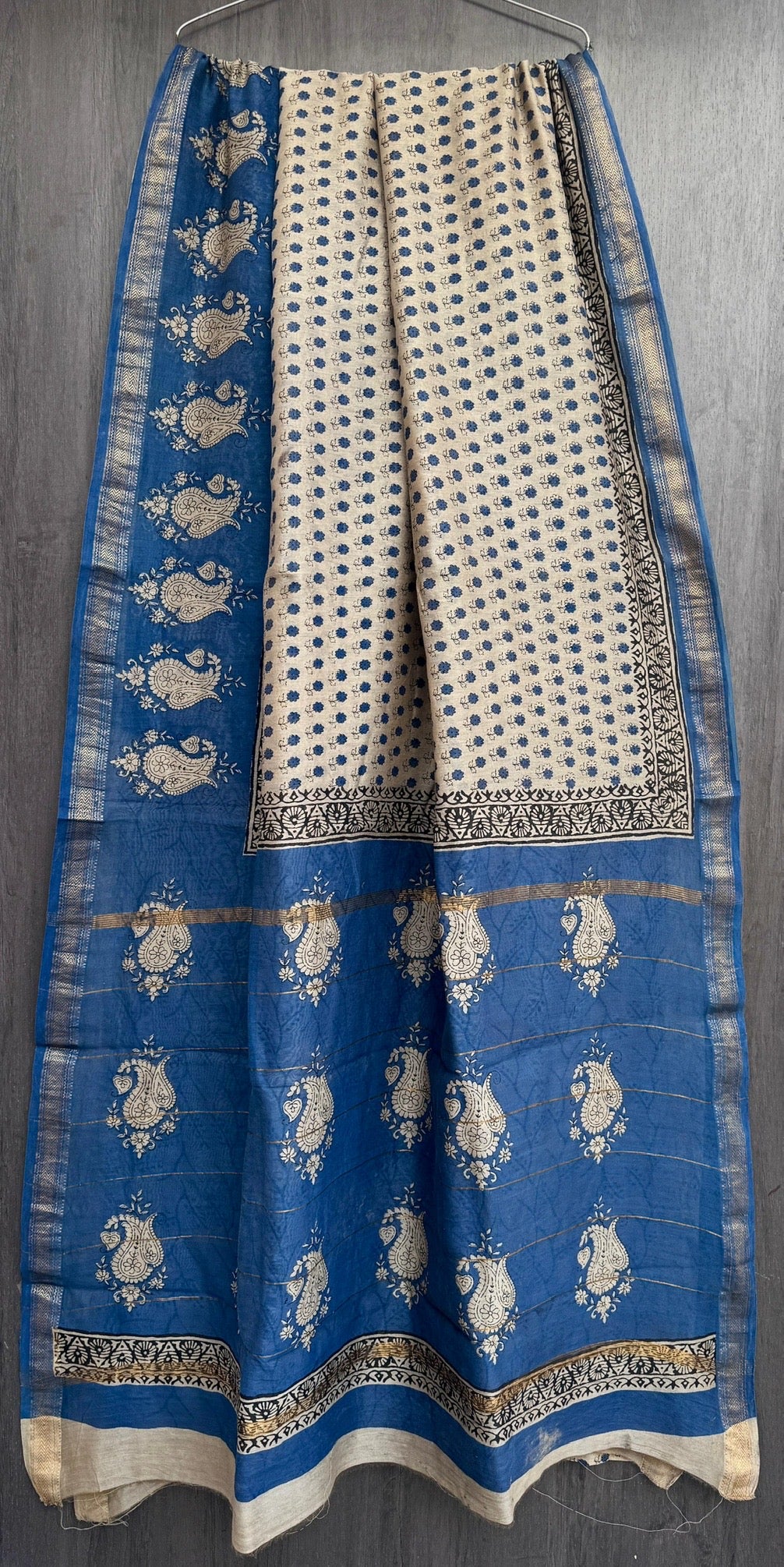 Royal Blue & Off-White Floral Paisley Handblock Printed Pure Maheshwari Silk Saree
