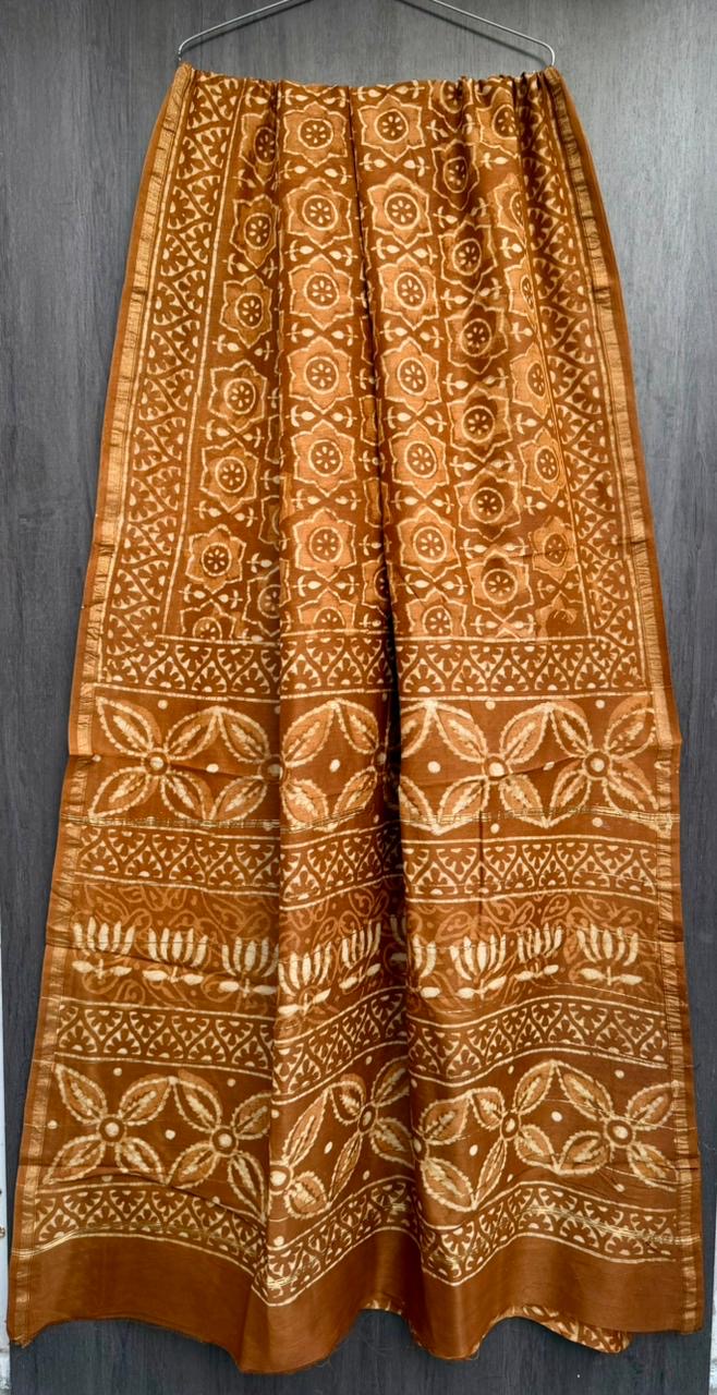 Chanderi Bagru Handblock Printed Silk Cotton Saree With Blouse  - Mastard Daabu