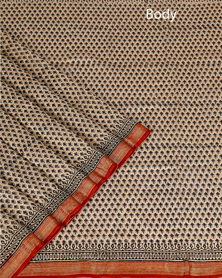Pure Maheshwari Silk Saree Handblock Printed Saree - Beige base wirh black booti