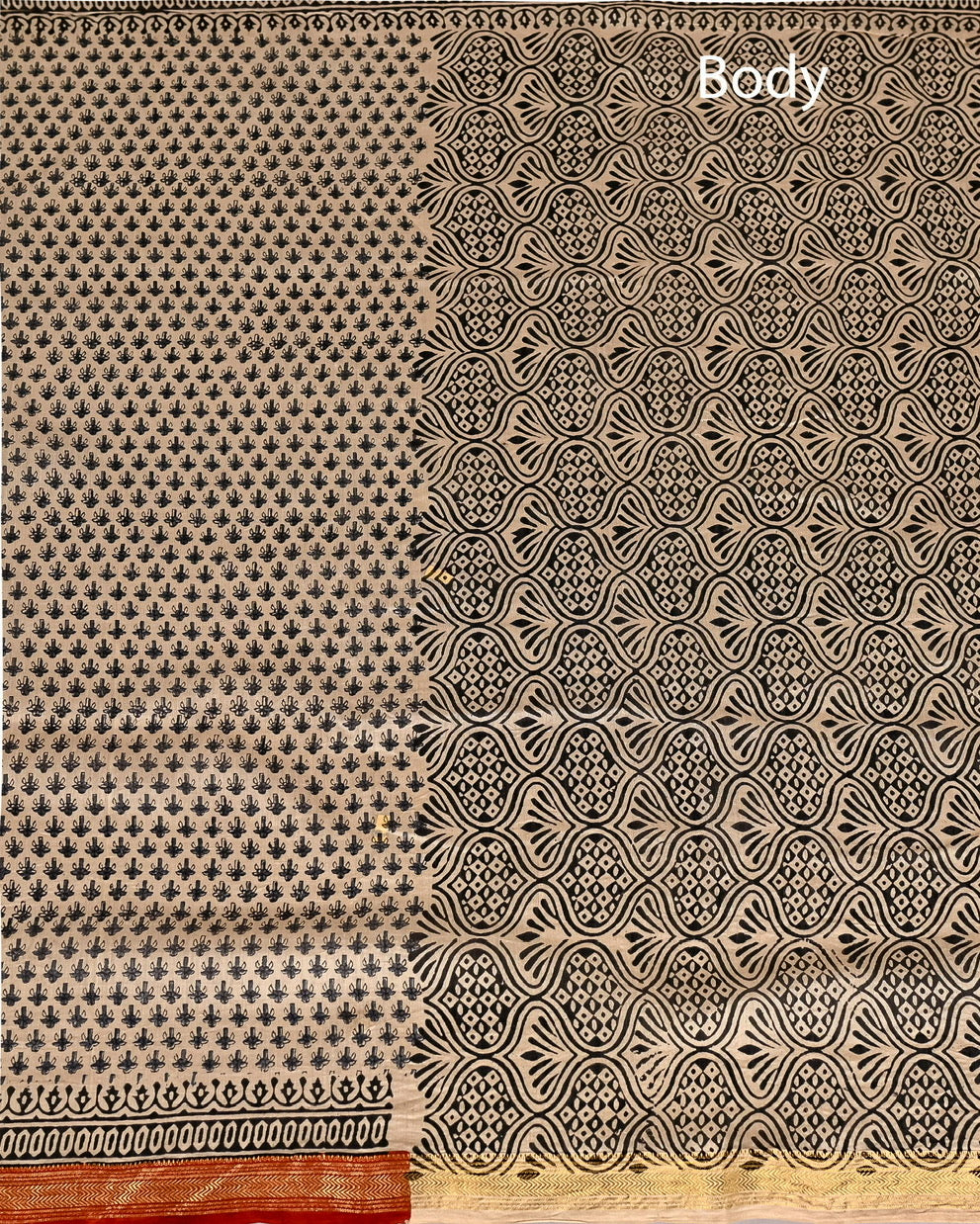 Pure Maheshwari Silk Saree Handblock Printed Saree - Beige base wirh black booti