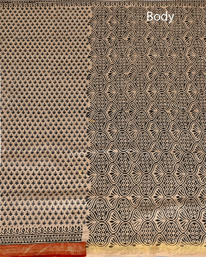 Pure Maheshwari Silk Saree Handblock Printed Saree - Beige base wirh black booti