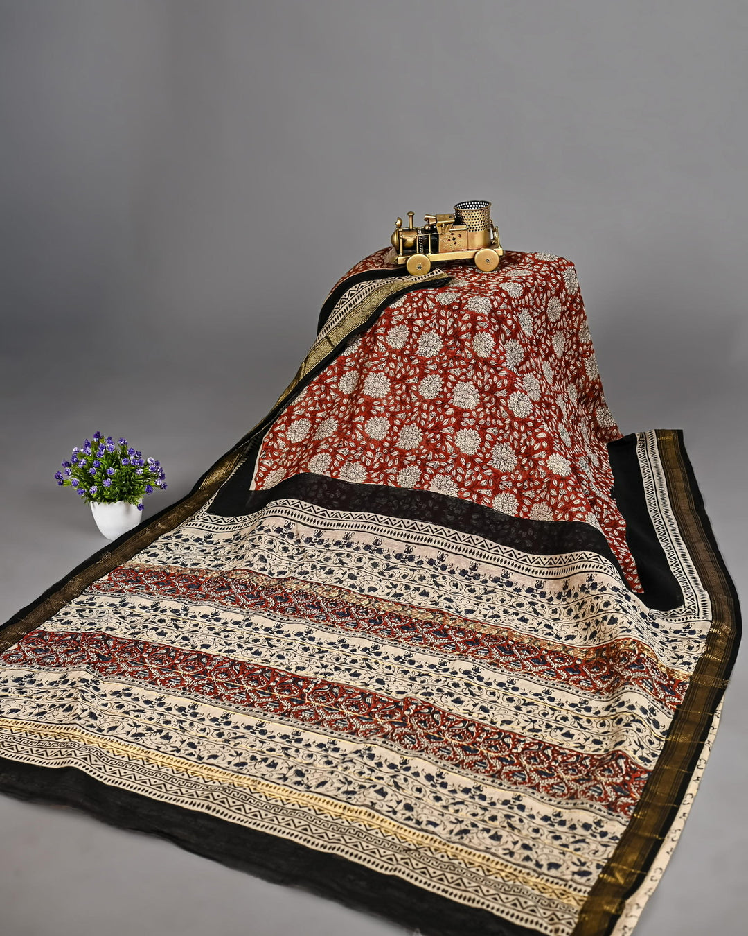 Pure Maheshwari Silk Saree Handblock Printed Saree -Maroon Jaal Print