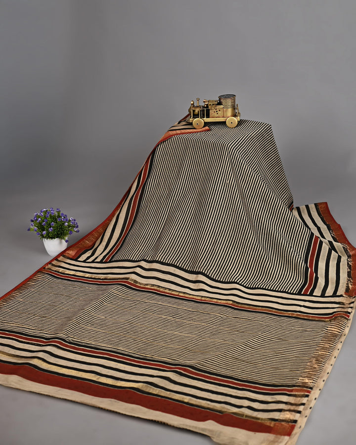 Geometrical Pure Maheshwari Silk Handblock Printed Saree - Black Stripes