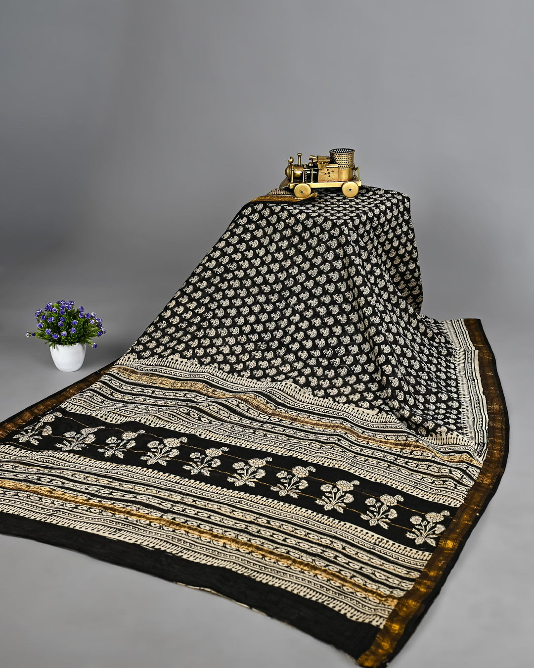 Pure Maheshwari Silk Handblock Printed Saree - Beige And Black