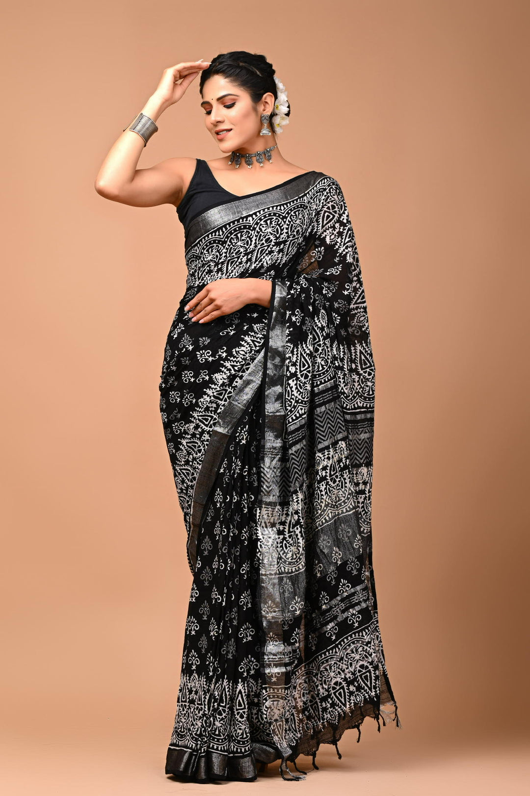 Linen cotton Handblock printed saree with blouse piece - Black And White