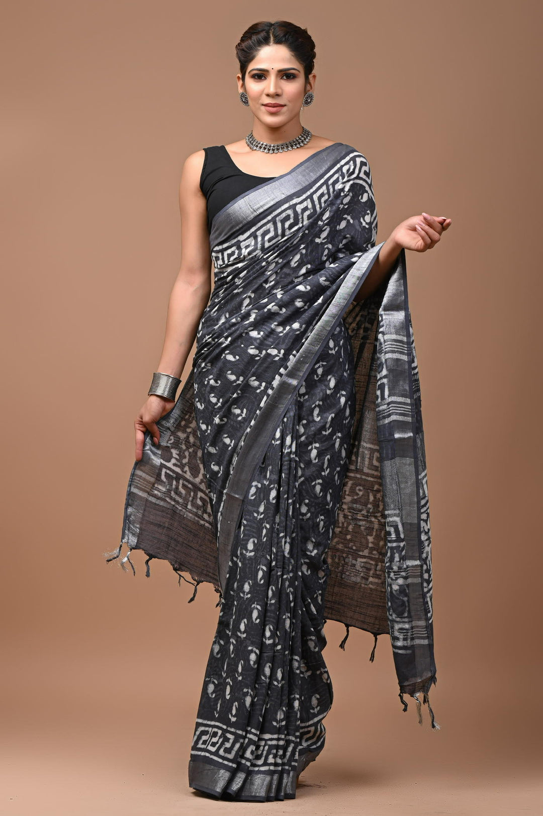 Linen cotton Handblock printed saree with blouse piece - Dark Gray