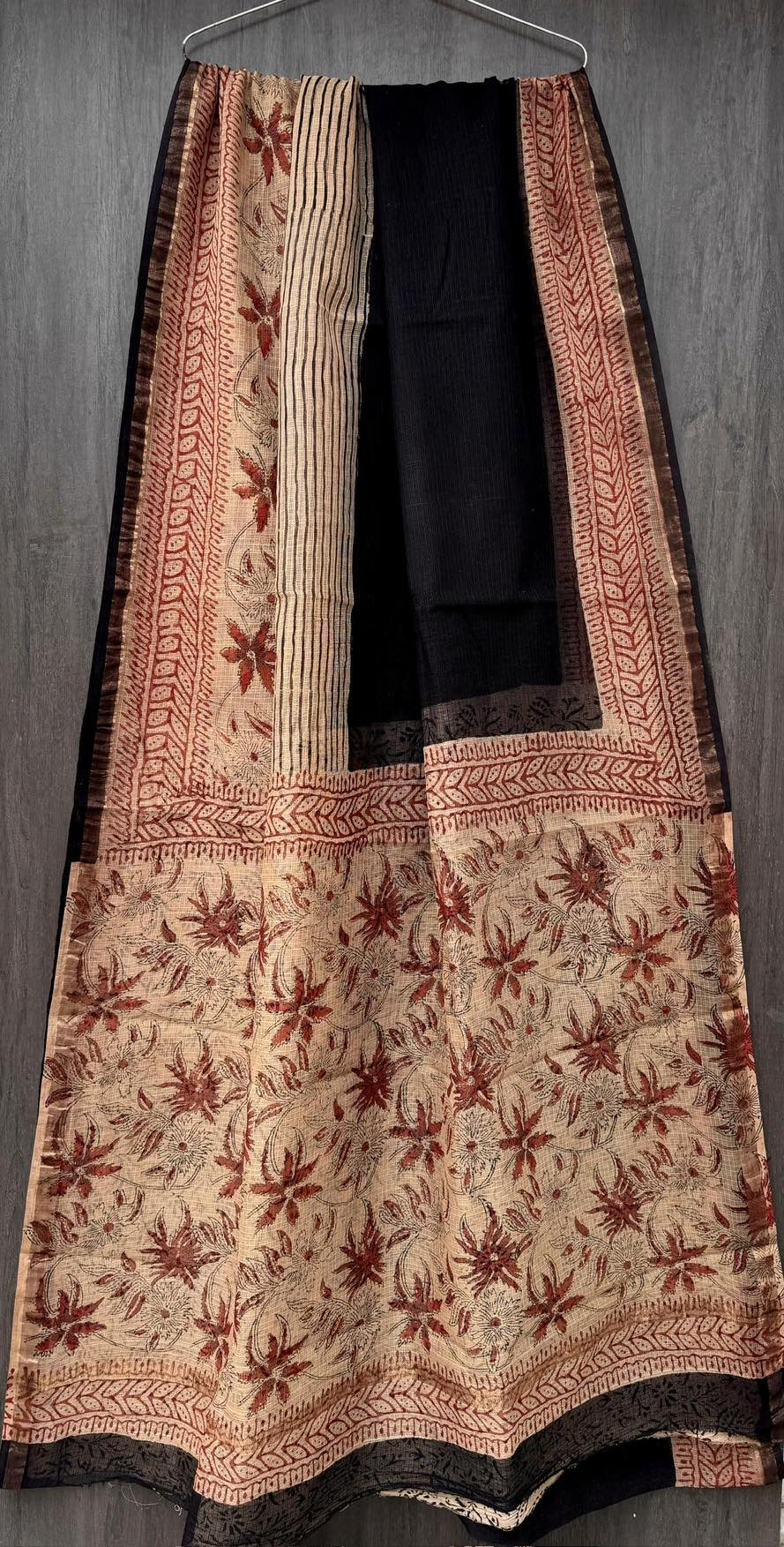 Putaai Pure Kota Doria Handblock Printed Lightweight Sarees With Blouse - Beige and black