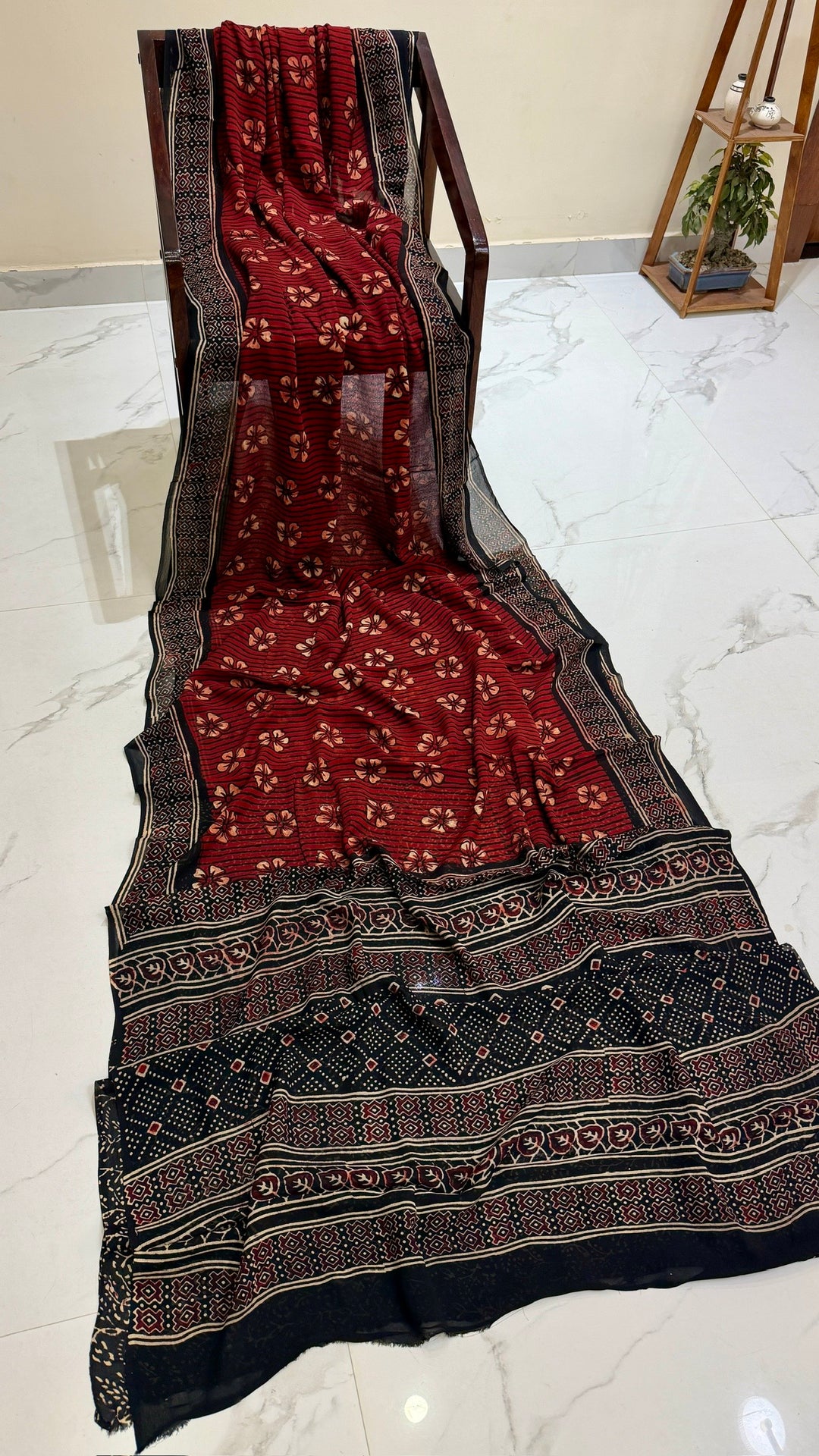 Deep Red Floral Booti Handblock Georgette Saree