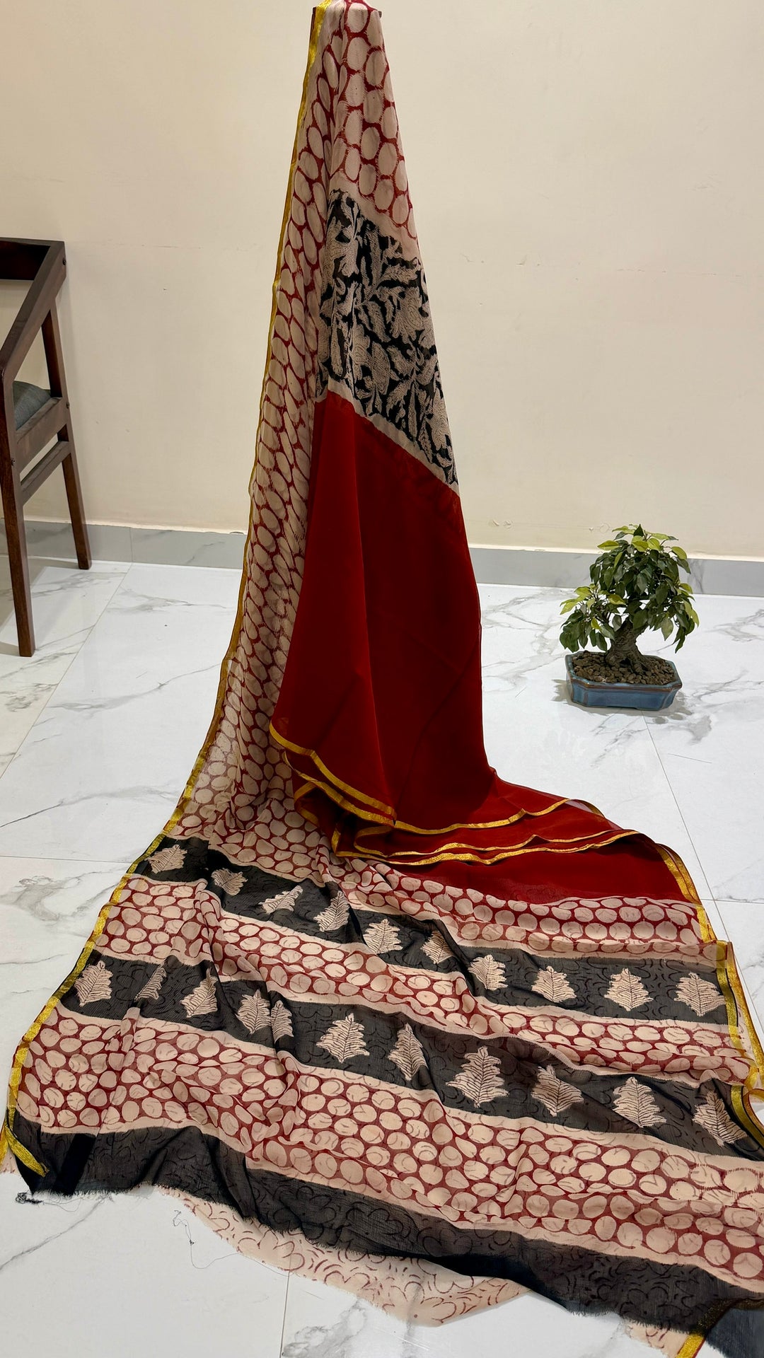 Vibrant Red & Black Handblock Printed Premium Chiffon Saree with Leaf & Circle Motifs