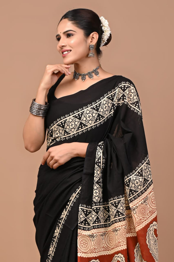Jaipuri Printed Pure Mulmul Cotton Saree | With Blouse Piece - Black bagru
