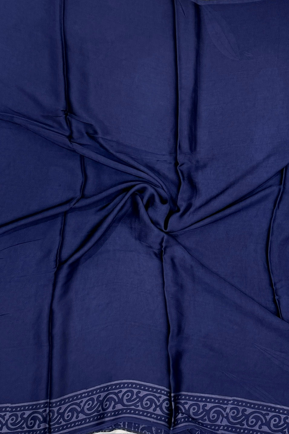 Pure Modal Silk Saree with Intricate Leaf Patterns and Decorative Pallu