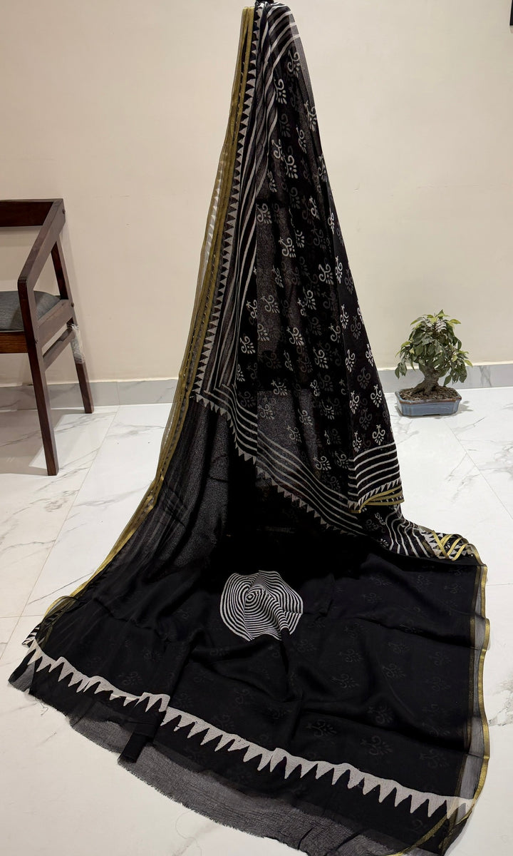 Sophisticated Black Double Diamond Saree with Floral Buti Work and Saw-tooth Border Design
