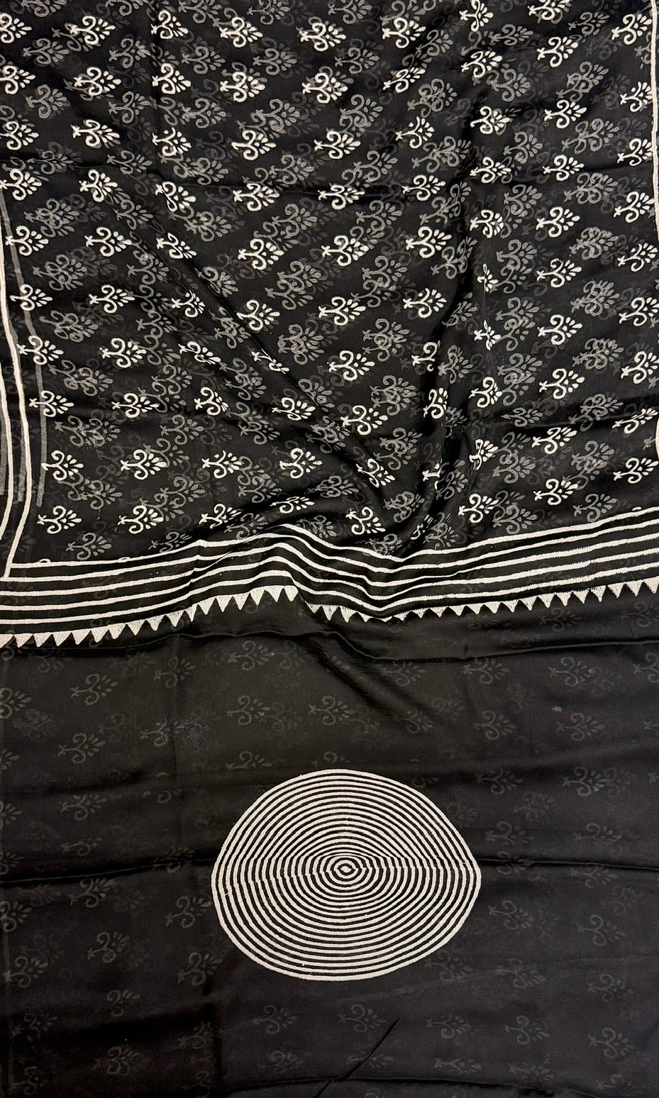 Sophisticated Black Double Diamond Saree with Floral Buti Work and Saw-tooth Border Design