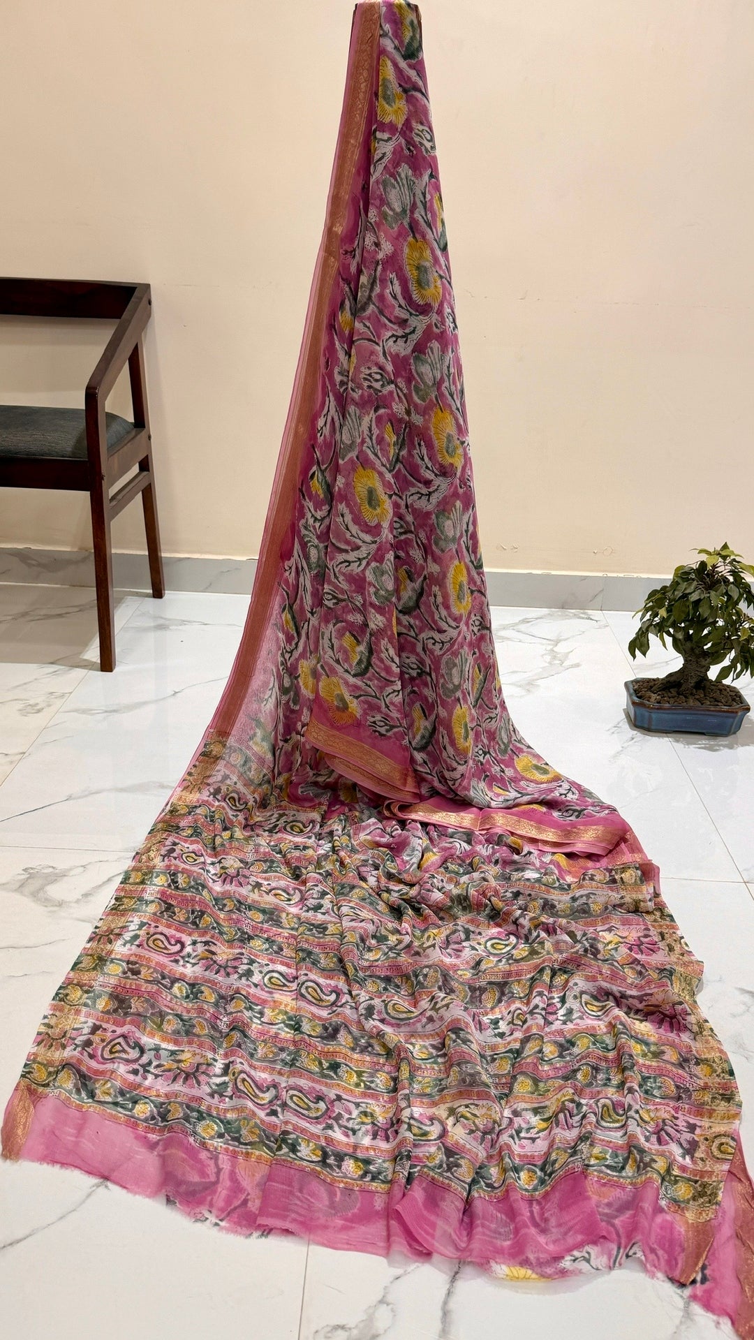 Luxury Chiffon Saree – Elegant Pink and Yellow Floral Print with Zari Border