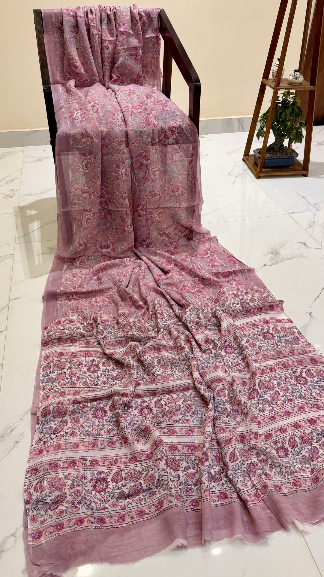 Pastel Mauve Pink Handblock Printed Georgette Saree in All-Over Jaal Print