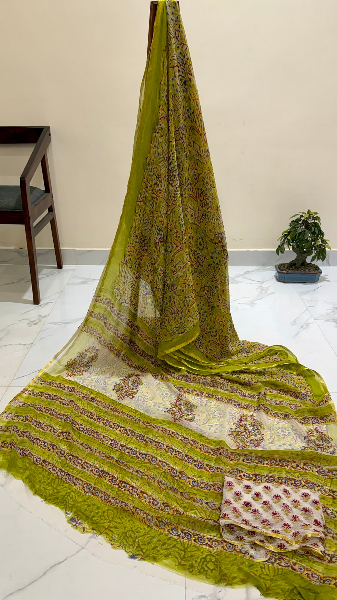 Olive Green & Pastel Pink Vine Print Premium Chiffon Saree
