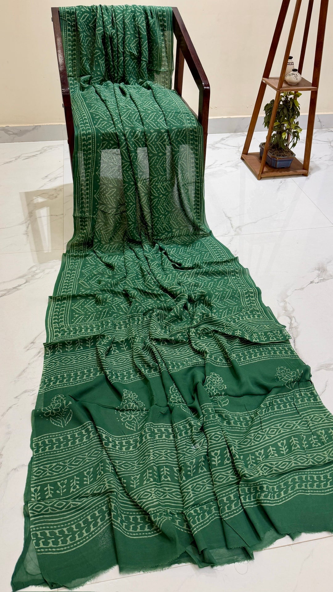 Bottle Green Traditional Bandhani Print Pure Georgette Saree