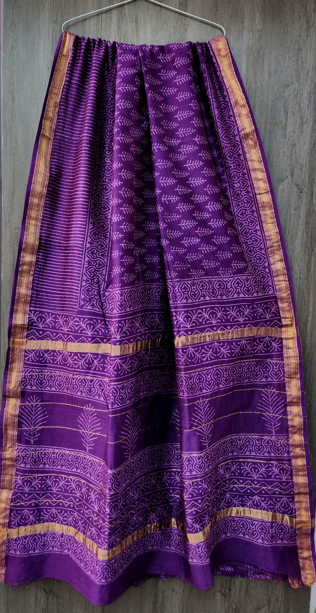 Royal Purple Pure Maheshwari Silk Handblock Printed Saree with Leafy Motif & Zari Border